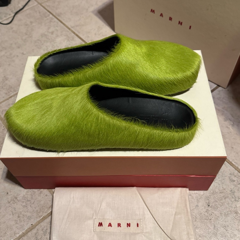 Marni Long Haircalf Fussbett Sabot Light Lime Green Mules 43/10